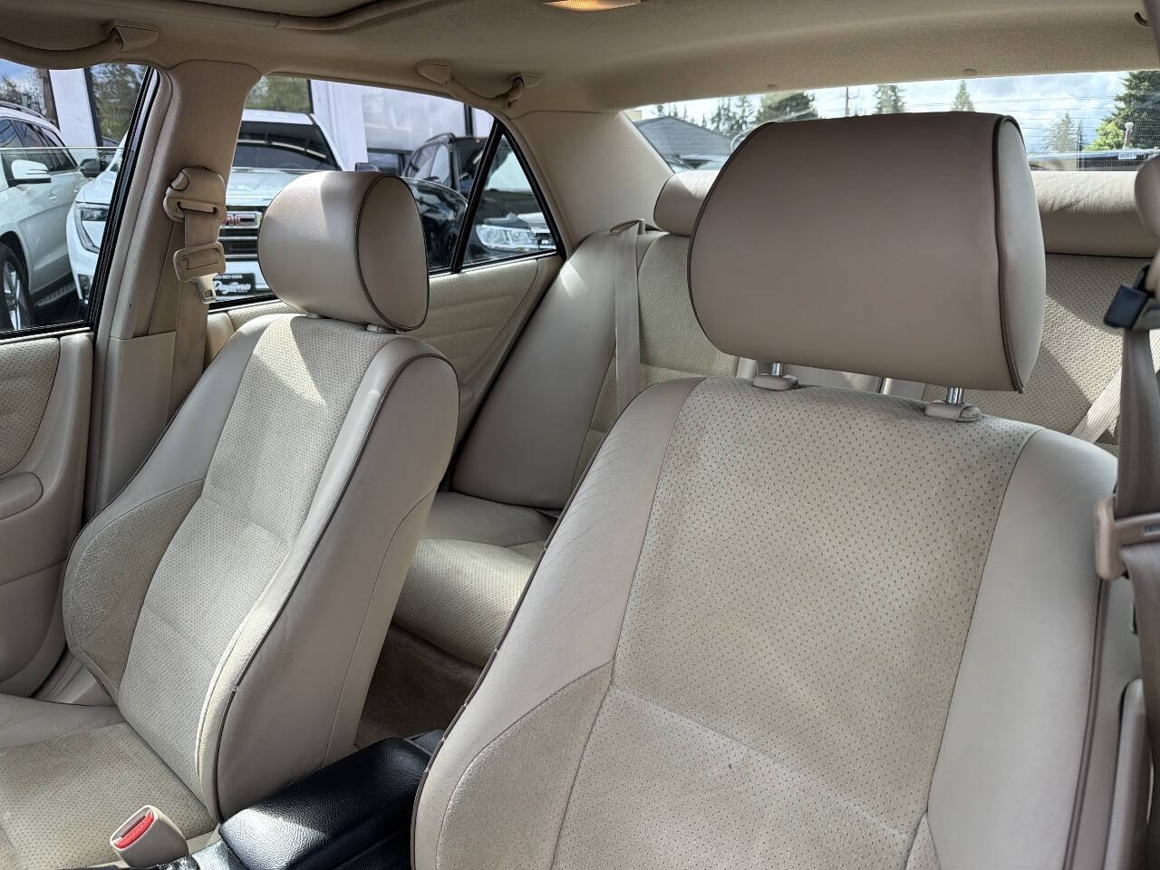 Used 2001 Lexus IS 300 RWD image 37