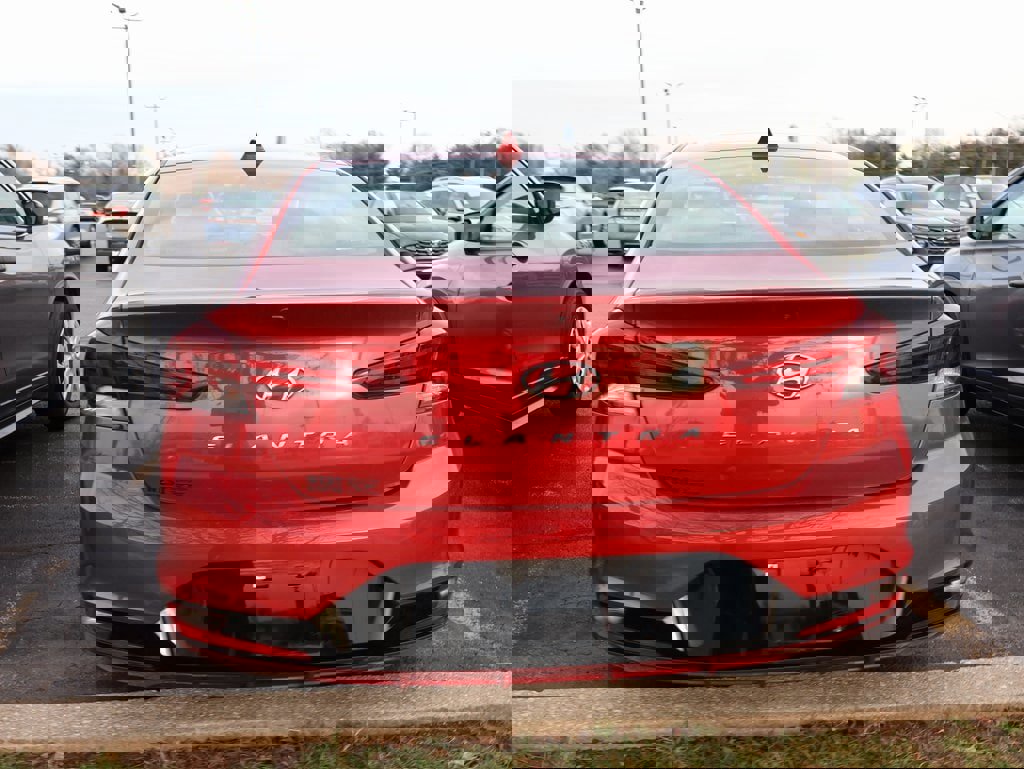 Used 2020 Hyundai Elantra SEL image 18