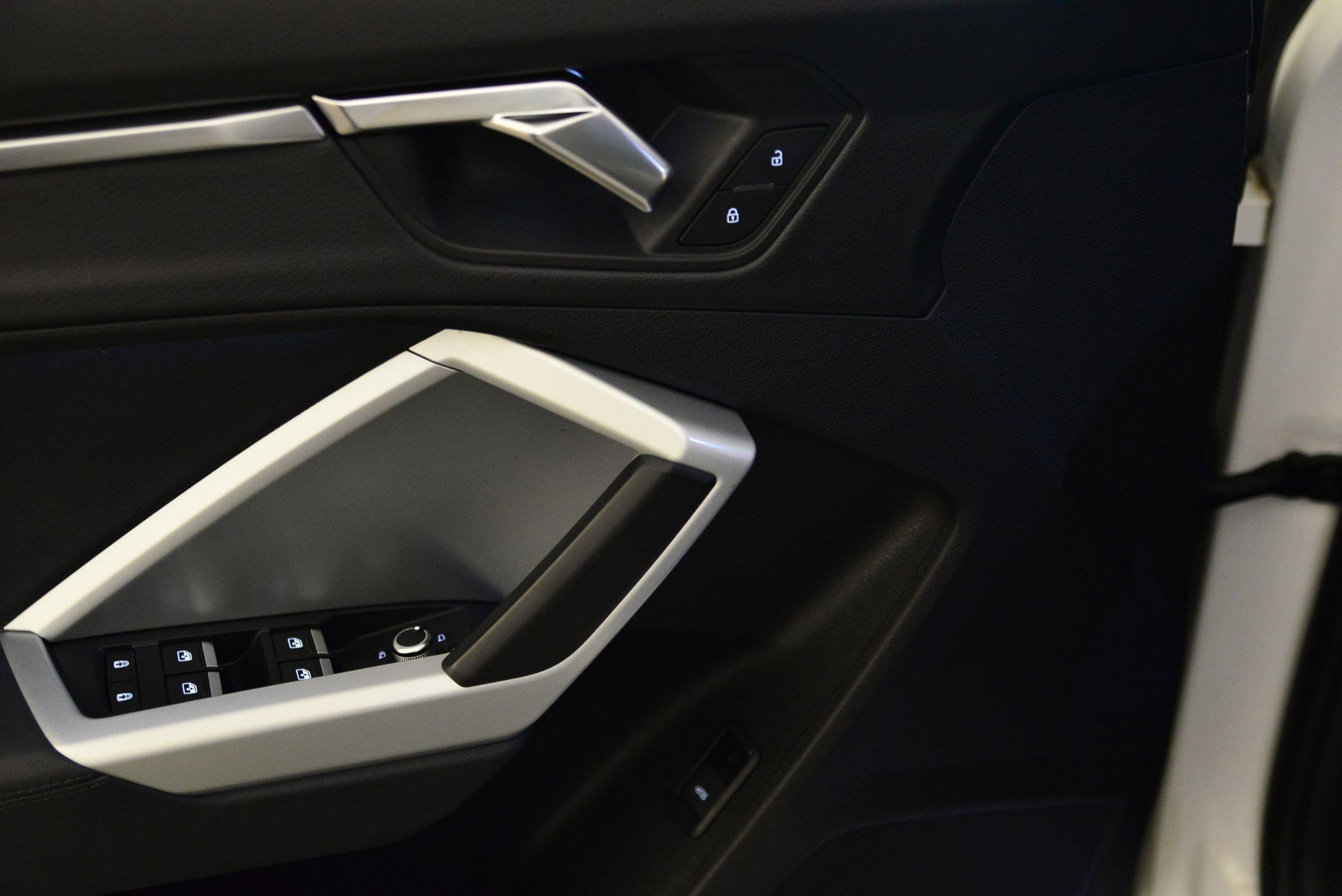 Certified 2021 Audi Q3 2.0T Premium w/ Convenience Package image 25