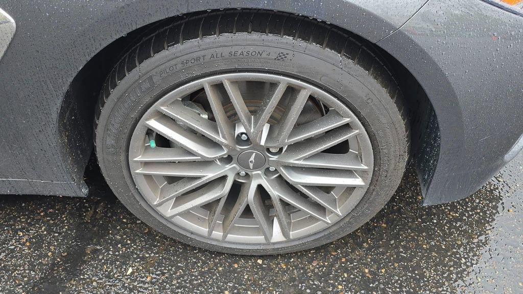 Used 2019 Genesis G70 2.0T Advanced w/ Elite Package image 9