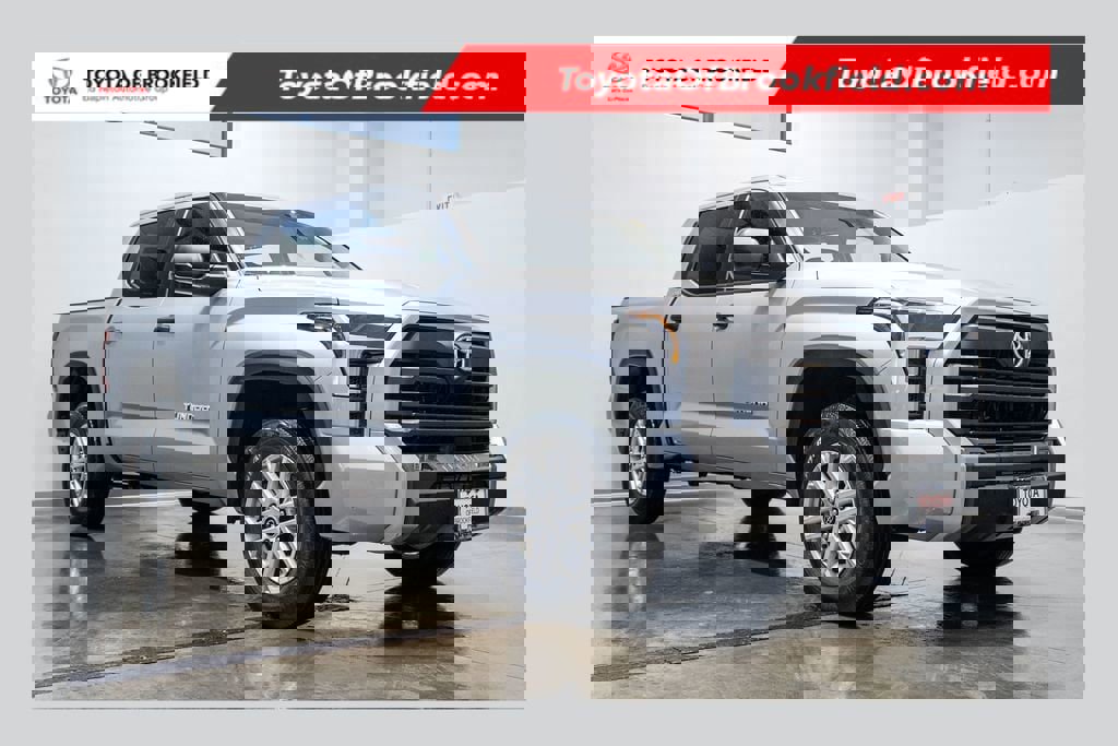 Used 2024 Toyota Tundra SR5 video 1