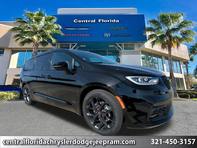 New 2026 Chrysler Pacifica Select w/ S Appearance Package video 1