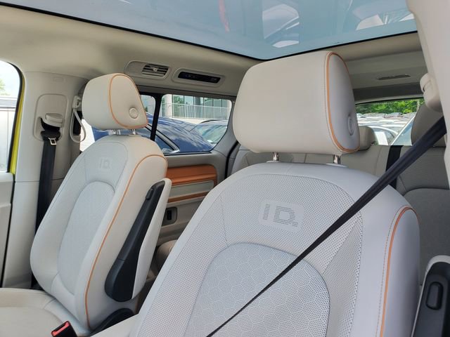 Certified 2025 Volkswagen ID. Buzz 1st Edition RWD image 15