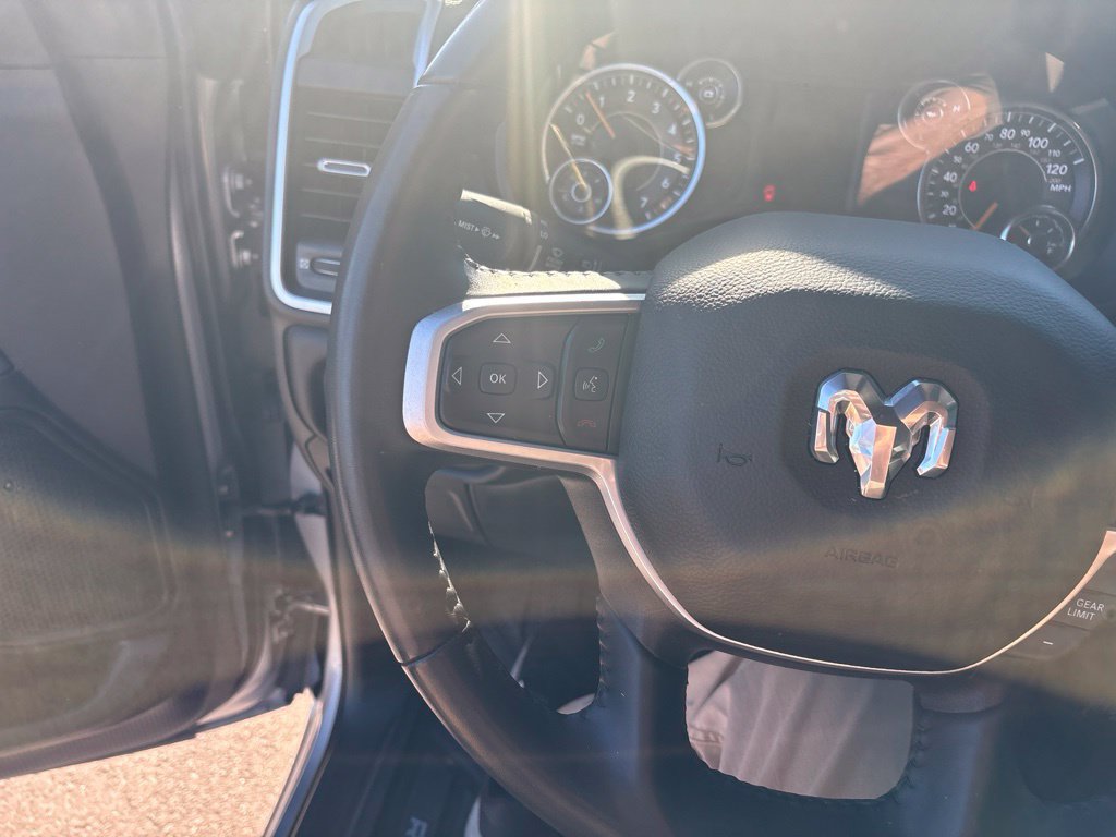 Used 2022 RAM 1500 4x4 Crew Cab image 27