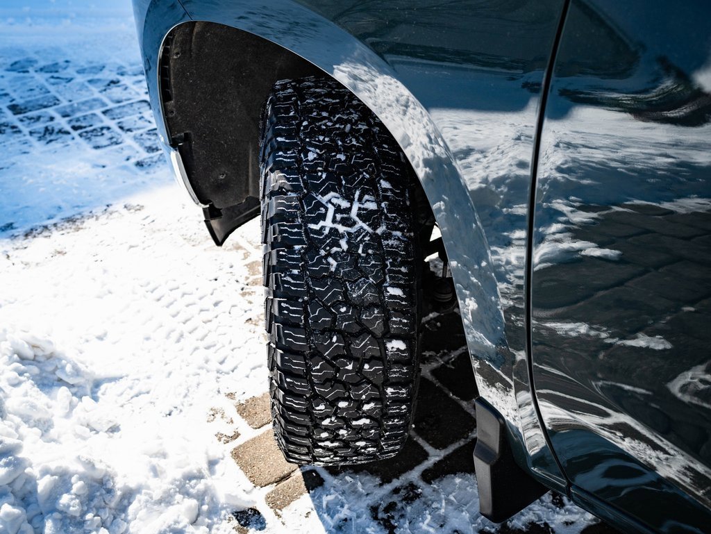 Used 2025 Chevrolet Silverado 1500 LT image 41