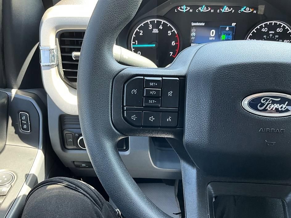 Used 2024 Ford F250 XL w/ STX Appearance Package AWD/4WD image 18