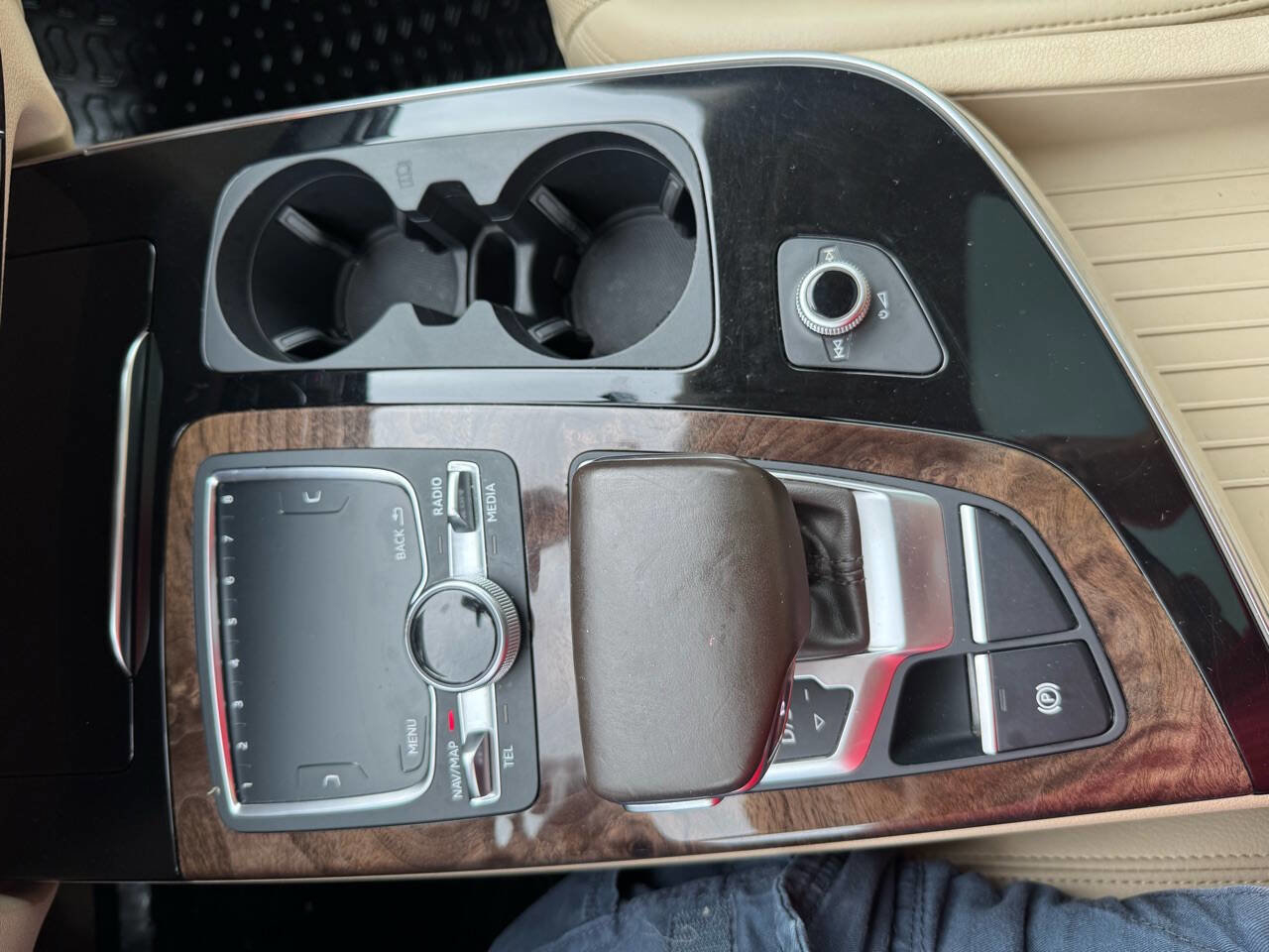 Used 2018 Audi Q7 3.0T Prestige w/ Prestige Package image 20