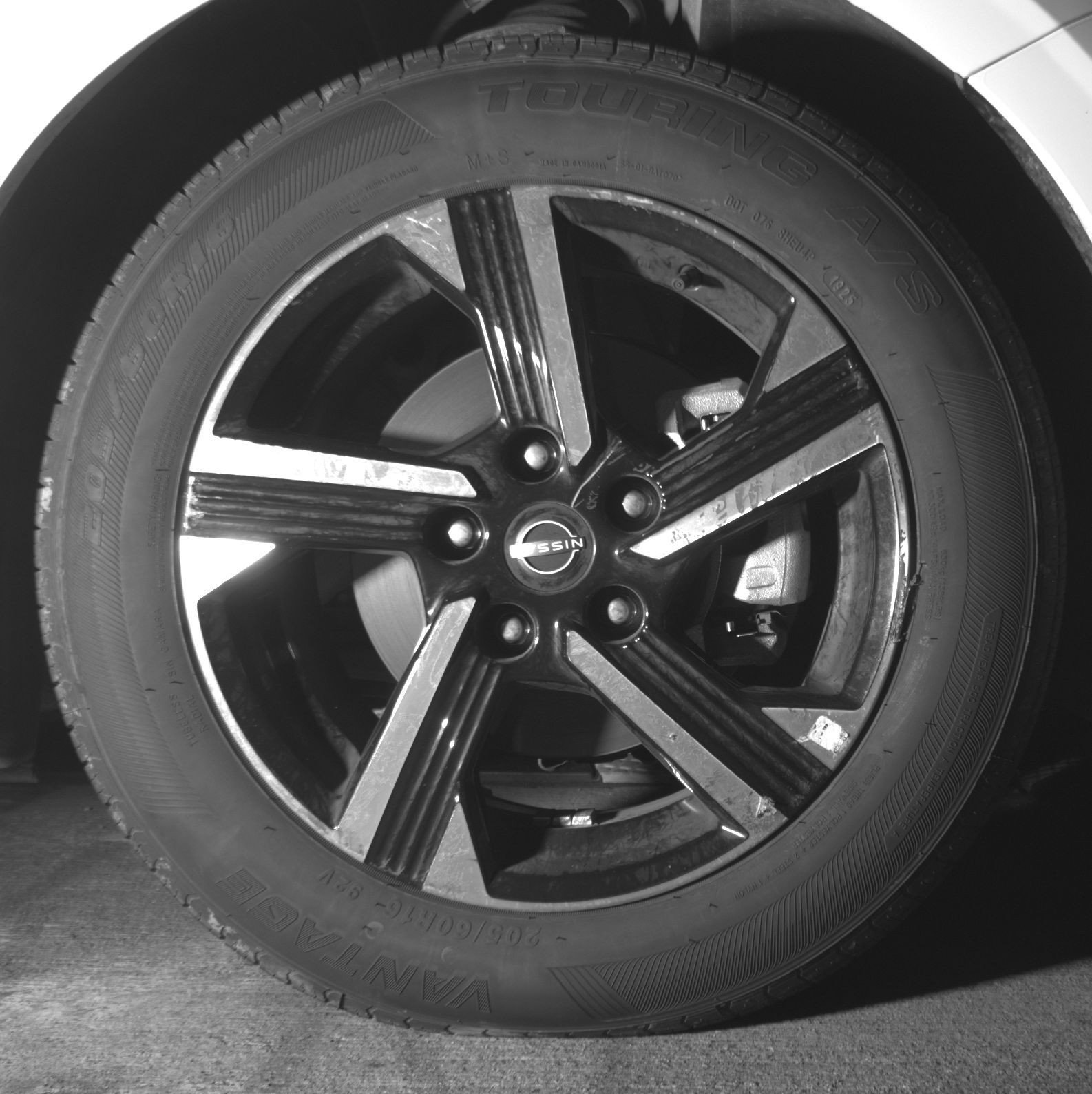Used 2024 Nissan Sentra SV FWD image 13
