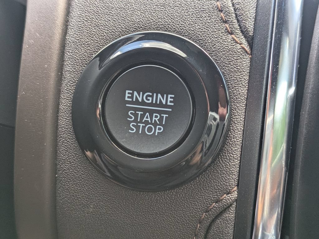 Used 2025 Ford Expedition King Ranch AWD/4WD image 36