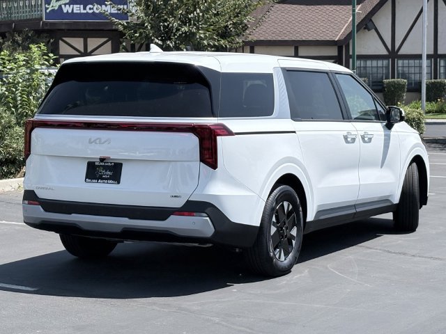New 2026 Kia Carnival LXS FWD image 4