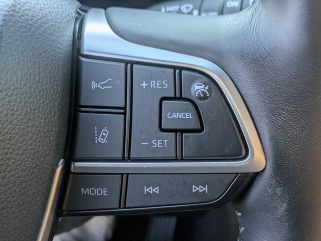 Certified 2025 Toyota Highlander Platinum AWD/4WD image 21