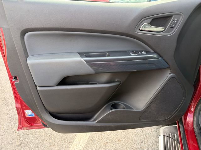 Used 2015 Chevrolet Colorado Z71 AWD/4WD image 18