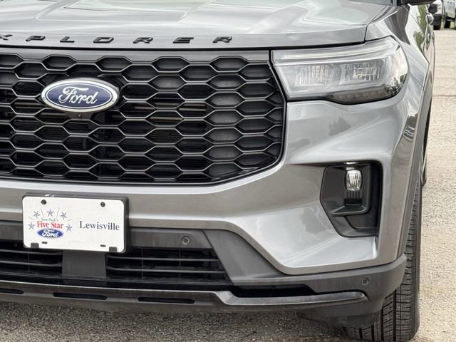Certified 2025 Ford Explorer ST-Line AWD/4WD image 9