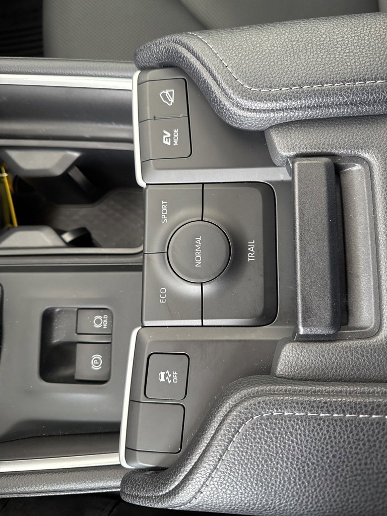 Used 2025 Toyota Grand Highlander AWD Hybrid image 17