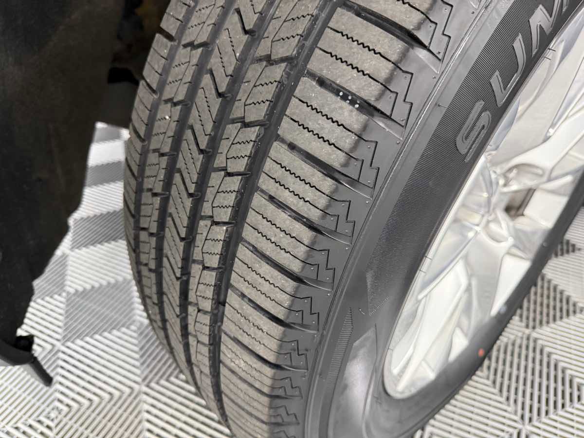 Used 2021 Chevrolet Silverado 1500 LTZ image 32