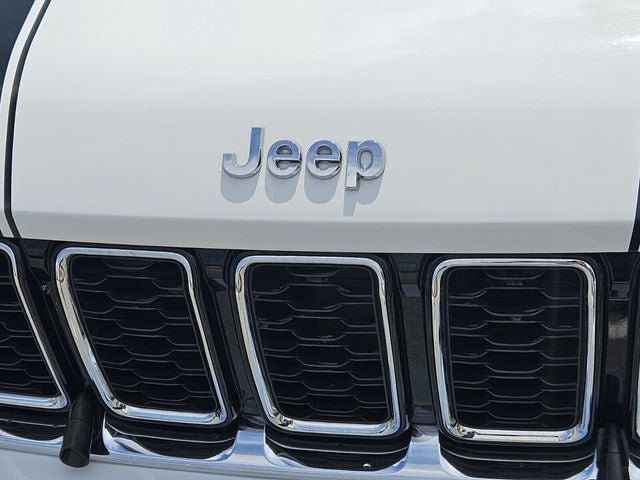 Used 2023 Jeep Grand Cherokee Limited RWD image 43