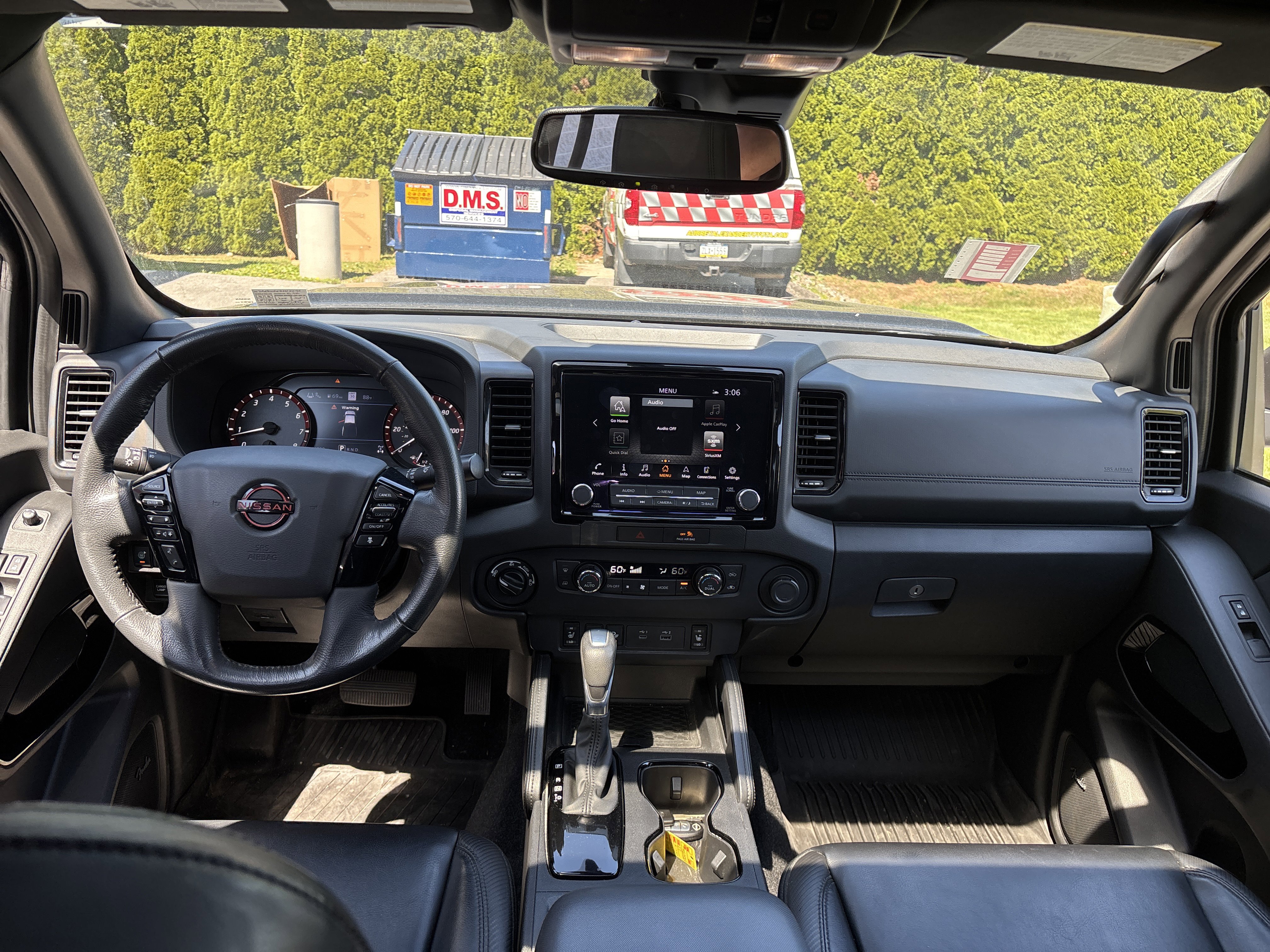 Used 2022 Nissan Frontier PRO-4X w/ Pro-4X Premium Package AWD/4WD image 14