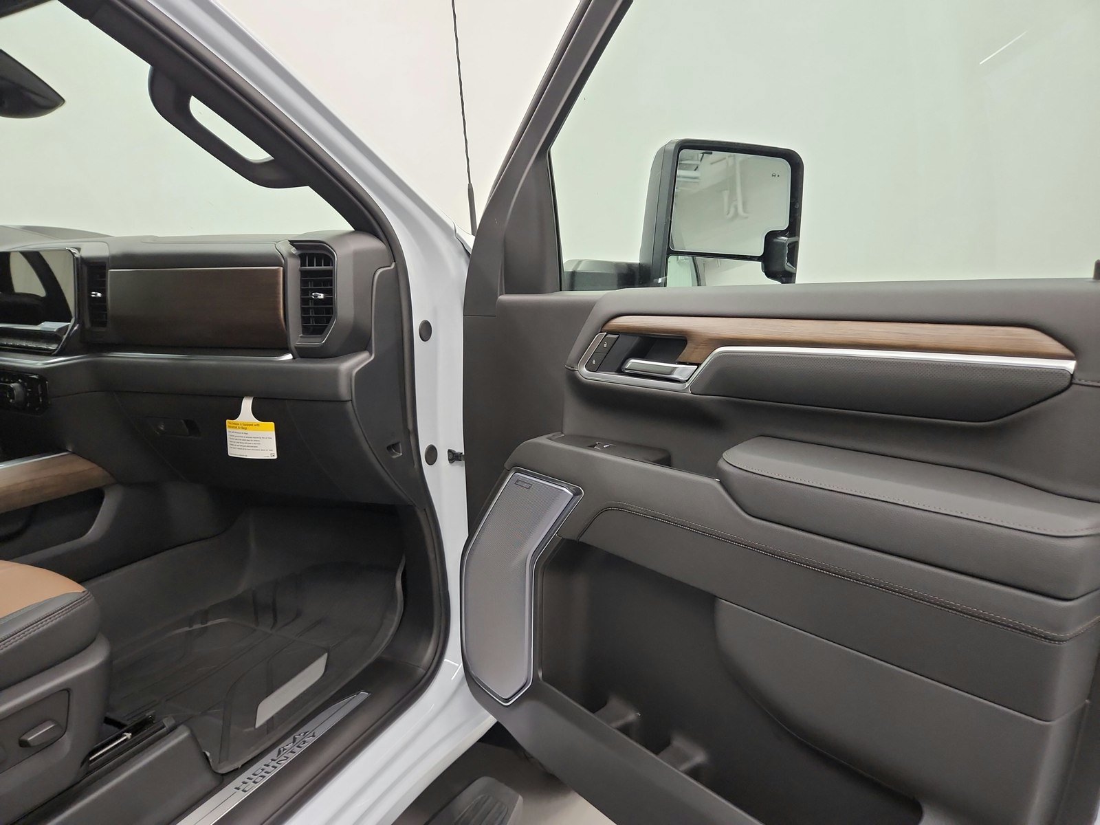 New 2026 Chevrolet Silverado 3500 High Country w/ High Country Premium Package AWD/4WD image 46