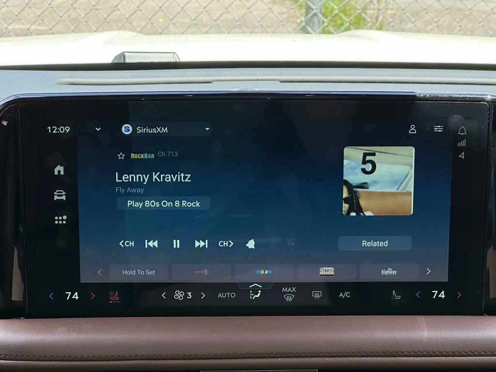 New 2026 Lincoln Aviator Reserve AWD/4WD image 13