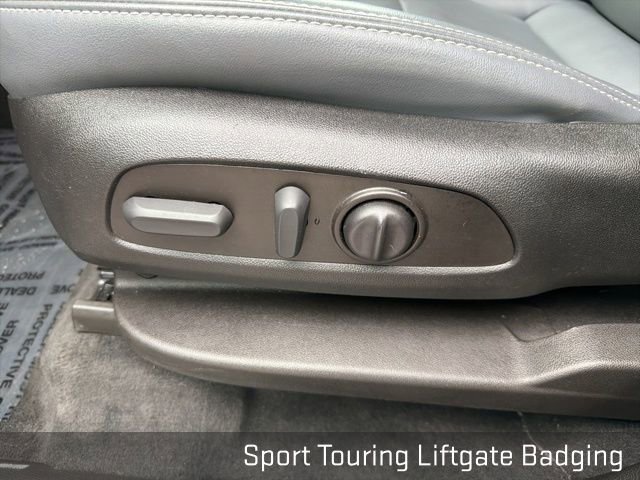 Used 2023 Buick Enclave Essence w/ Sport Touring Edition image 32