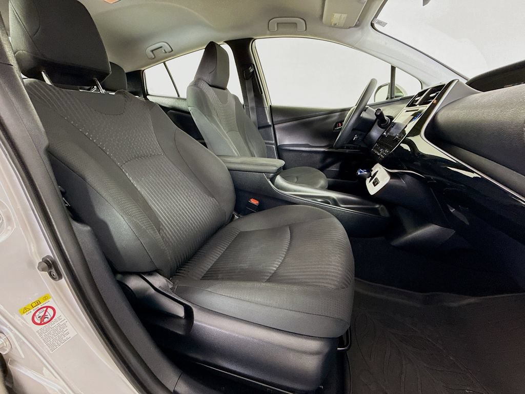 Certified 2016 Toyota Prius Two FWD image 29