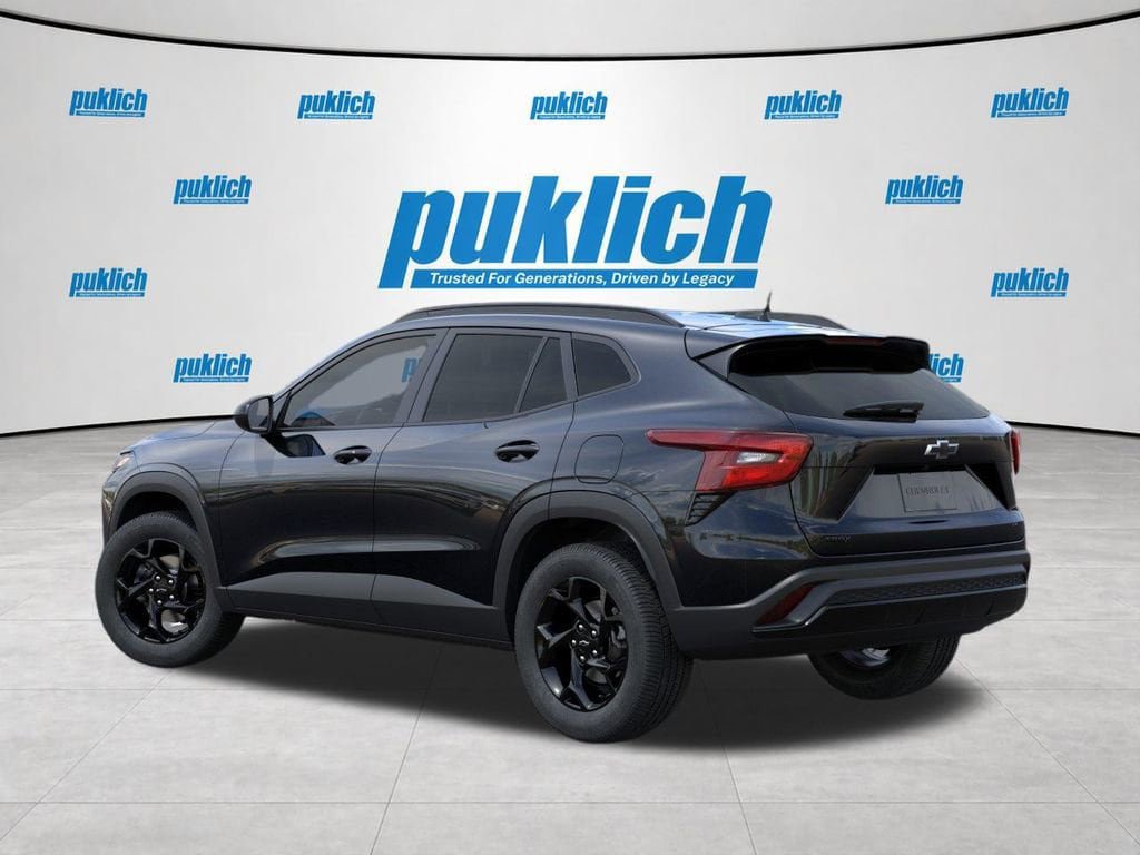 New 2026 Chevrolet Trax LT w/ Midnight Edition FWD image 4