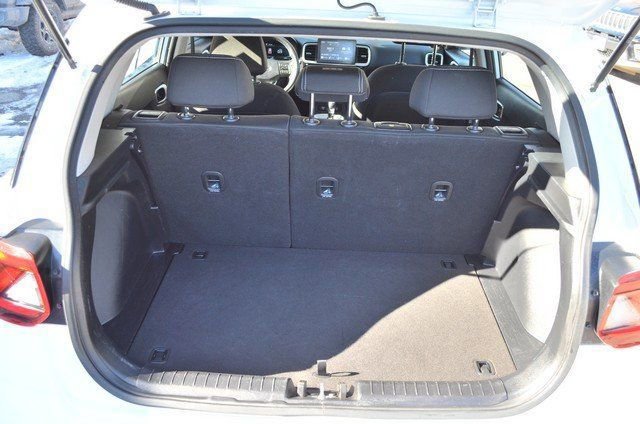 Used 2024 Hyundai Venue SEL FWD image 39