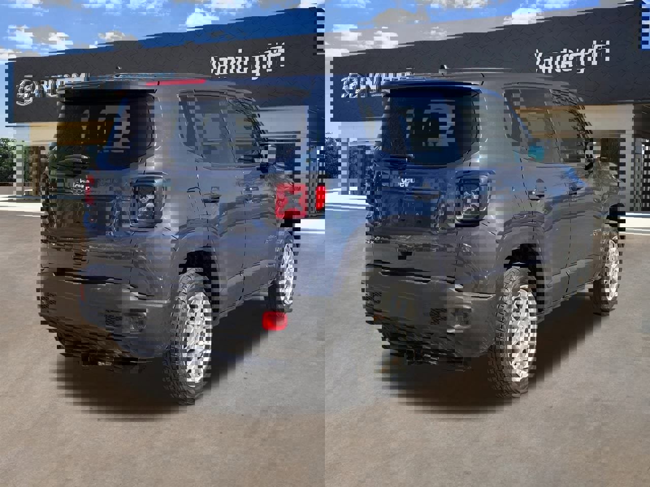 Used 2023 Jeep Renegade Latitude image 15