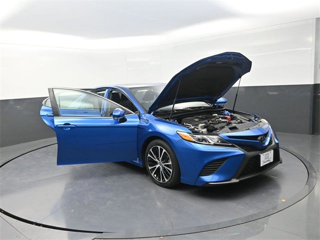 Used 2020 Toyota Camry SE image 25