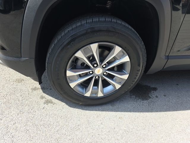 New 2026 Chevrolet Equinox LT w/ Safety and Technology Package image 8