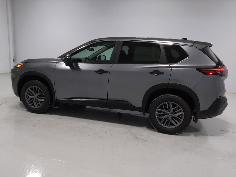 Used 2023 Nissan Rogue S image 3
