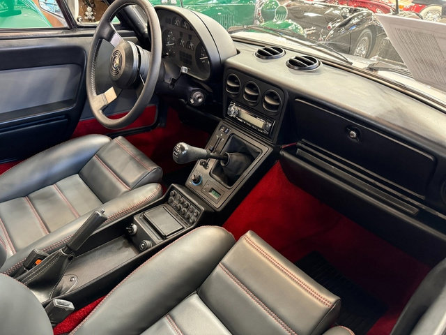 Used 1987 Alfa Romeo Spider Quadrifoglio image 21