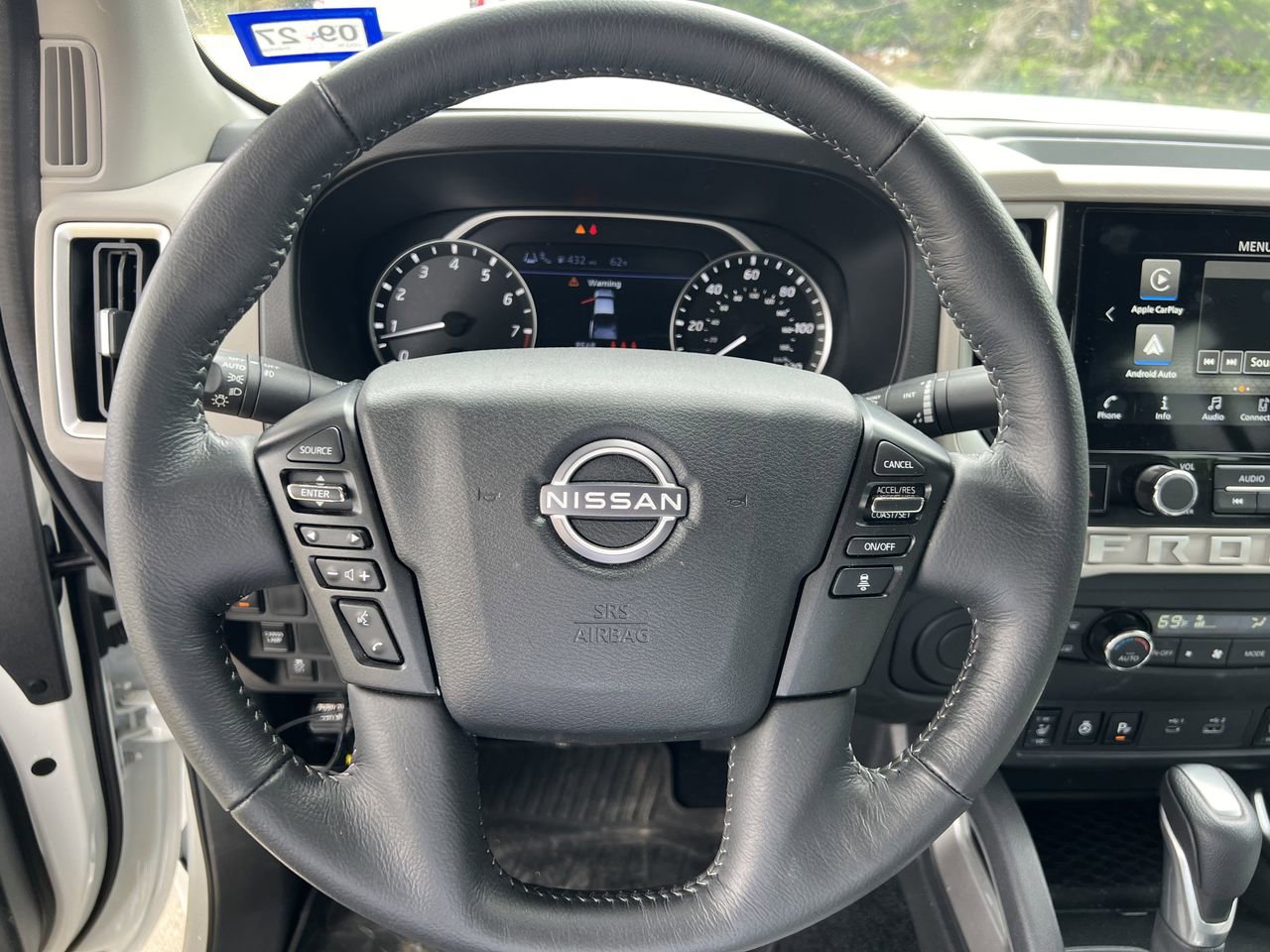 Certified 2025 Nissan Frontier SV w/ SV Convenience Package RWD image 5