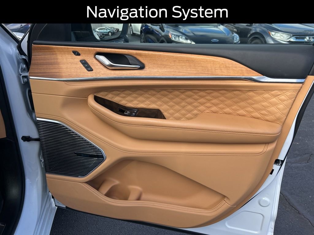 Used 2024 Jeep Grand Cherokee Summit image 29