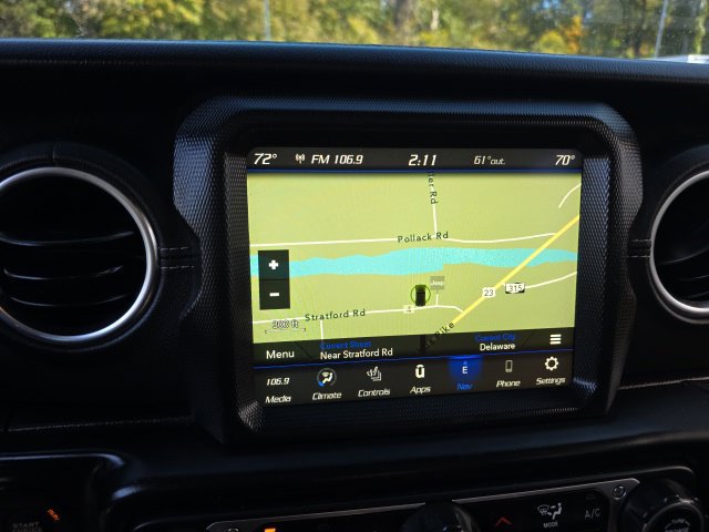 Used 2023 Jeep Wrangler Unlimited Sahara w/ Cold Weather Group AWD/4WD image 13