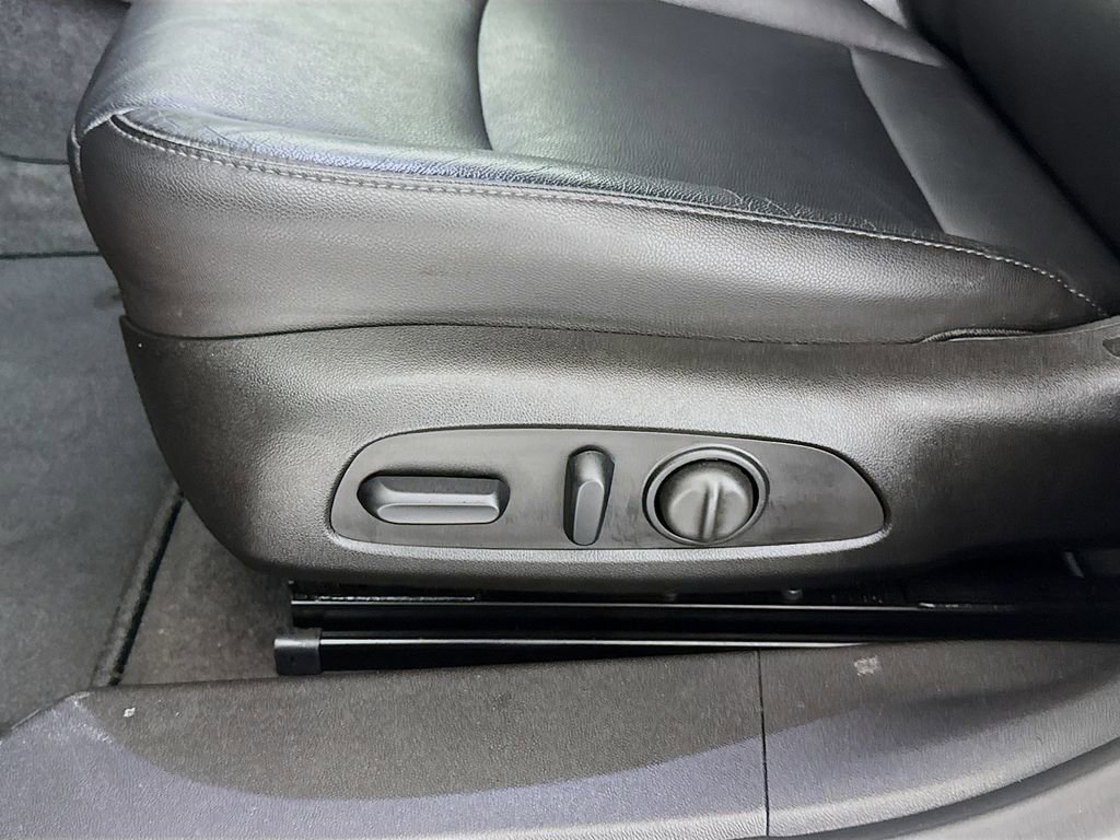 Used 2018 Chevrolet Malibu LT w/ Leather Package image 20