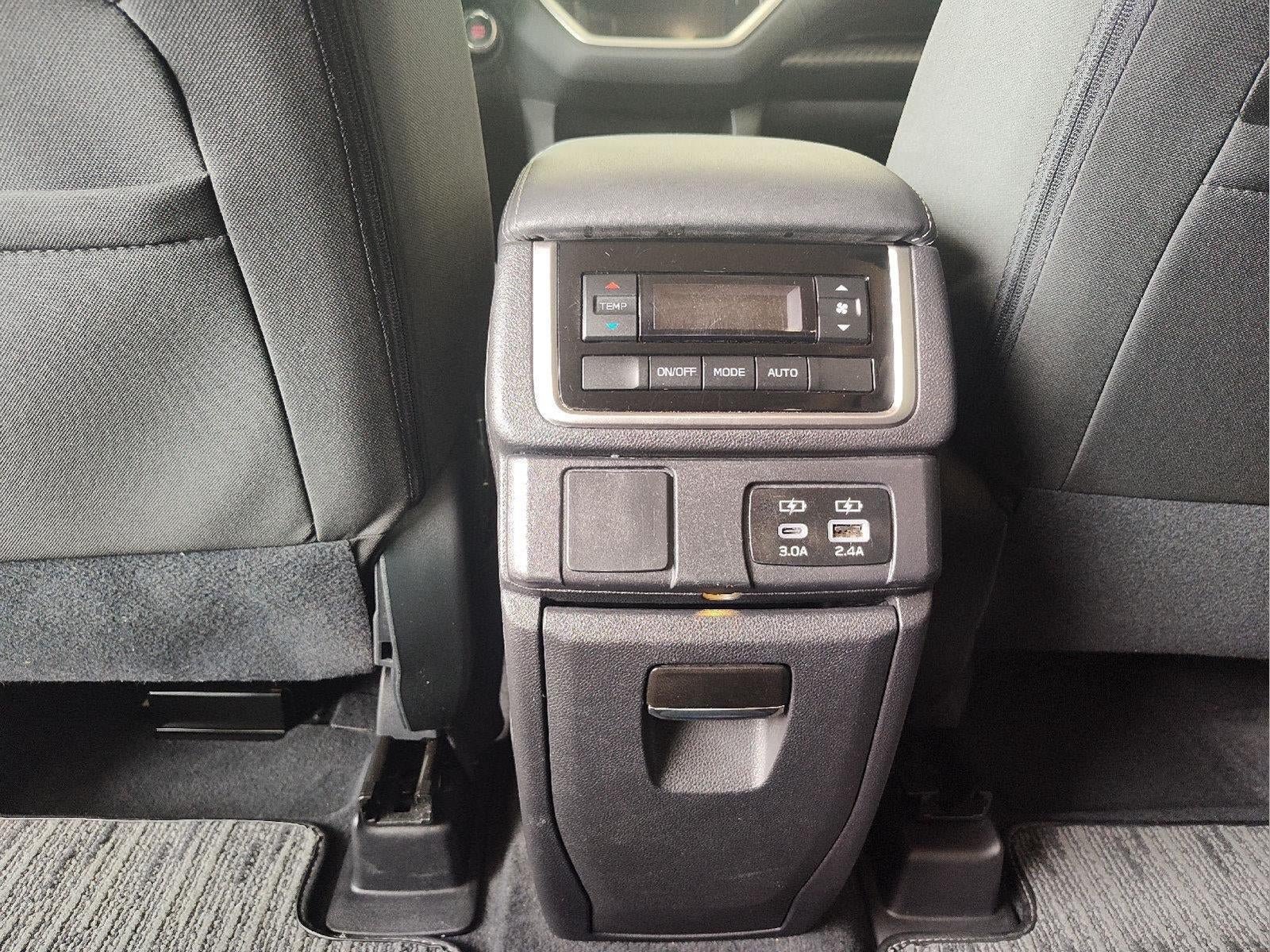 Used 2025 Subaru Ascent Premium AWD/4WD image 11