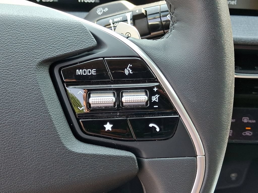 Used 2022 Kia EV6 Wind w/ Wind Technology Package AWD/4WD image 23