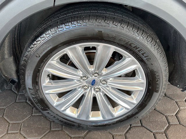 Certified 2024 Ford Explorer Limited w/ Limited Technology Package AWD/4WD image 6