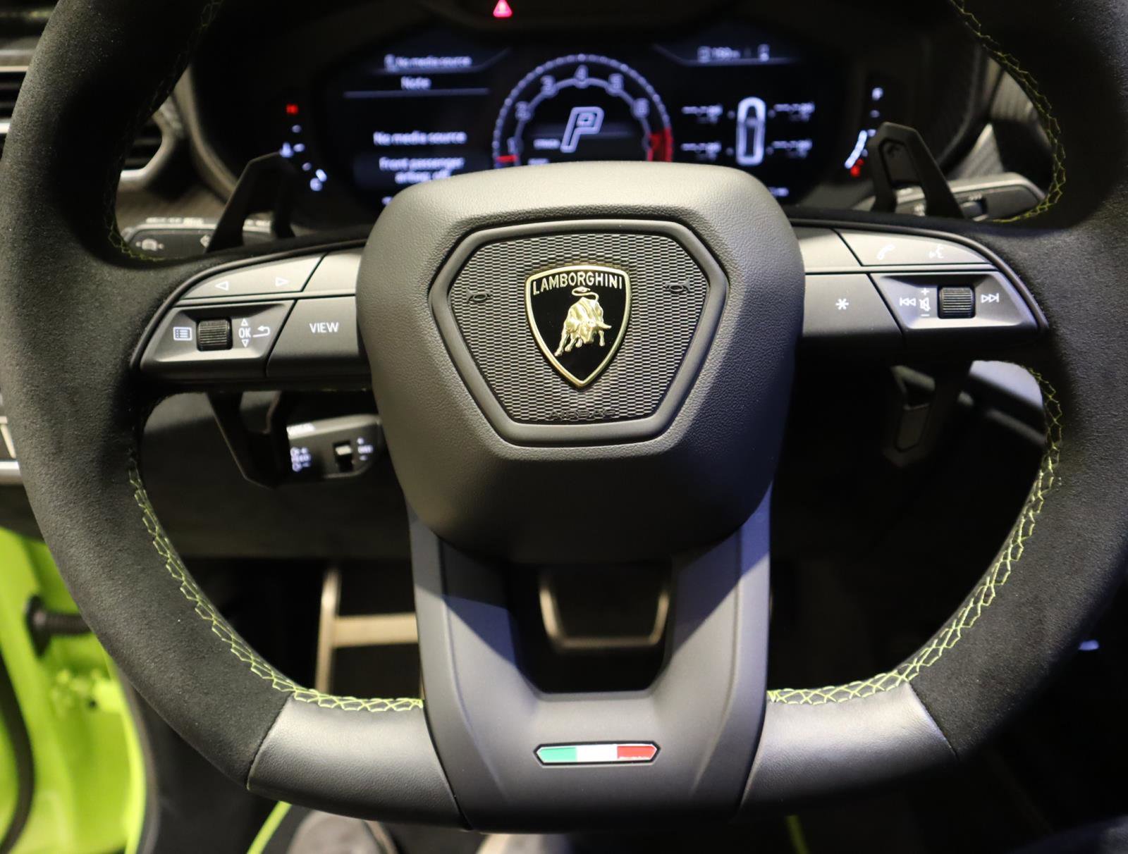 Used 2023 Lamborghini Urus Performante image 28