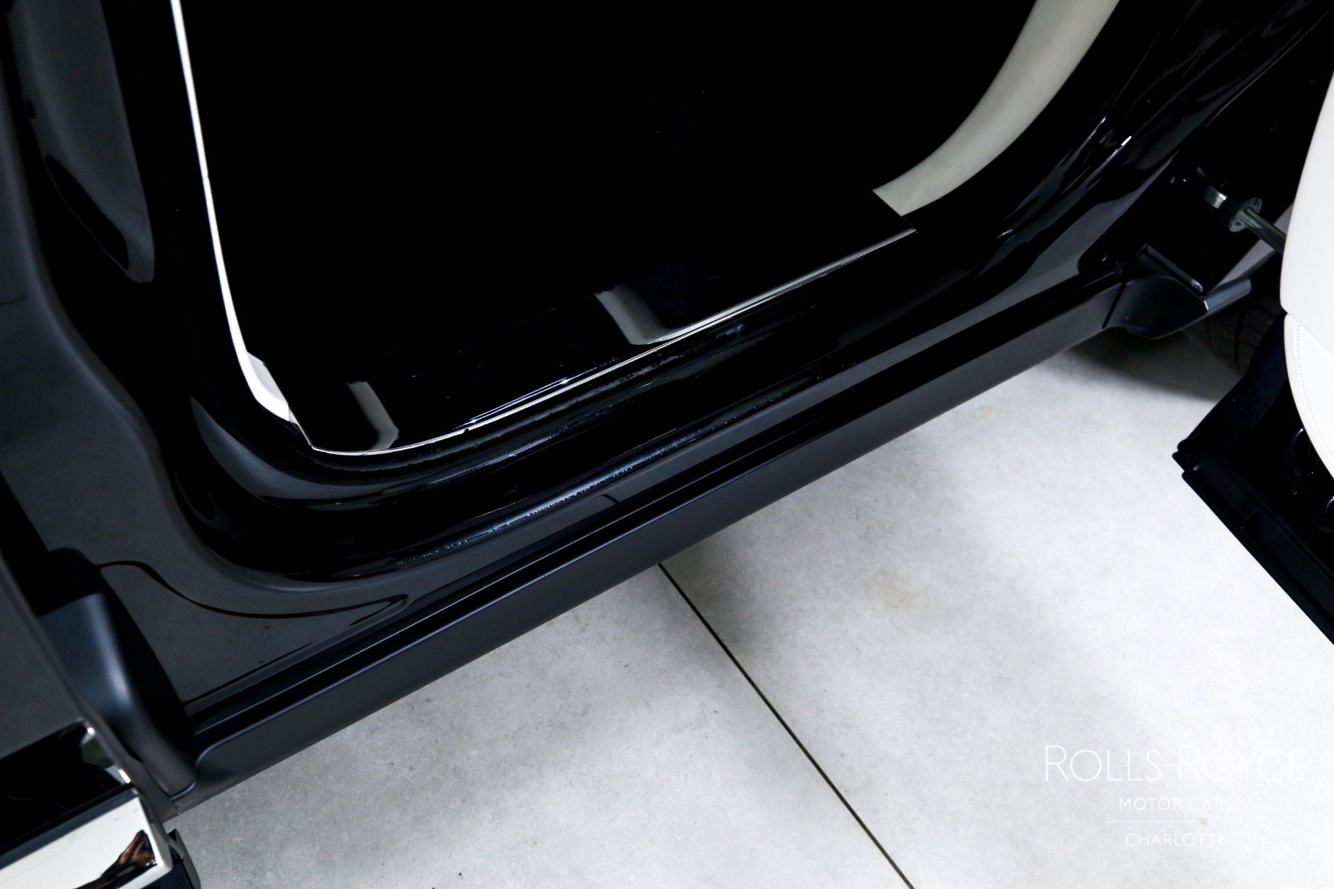 Used 2022 Rolls-Royce Cullinan image 22