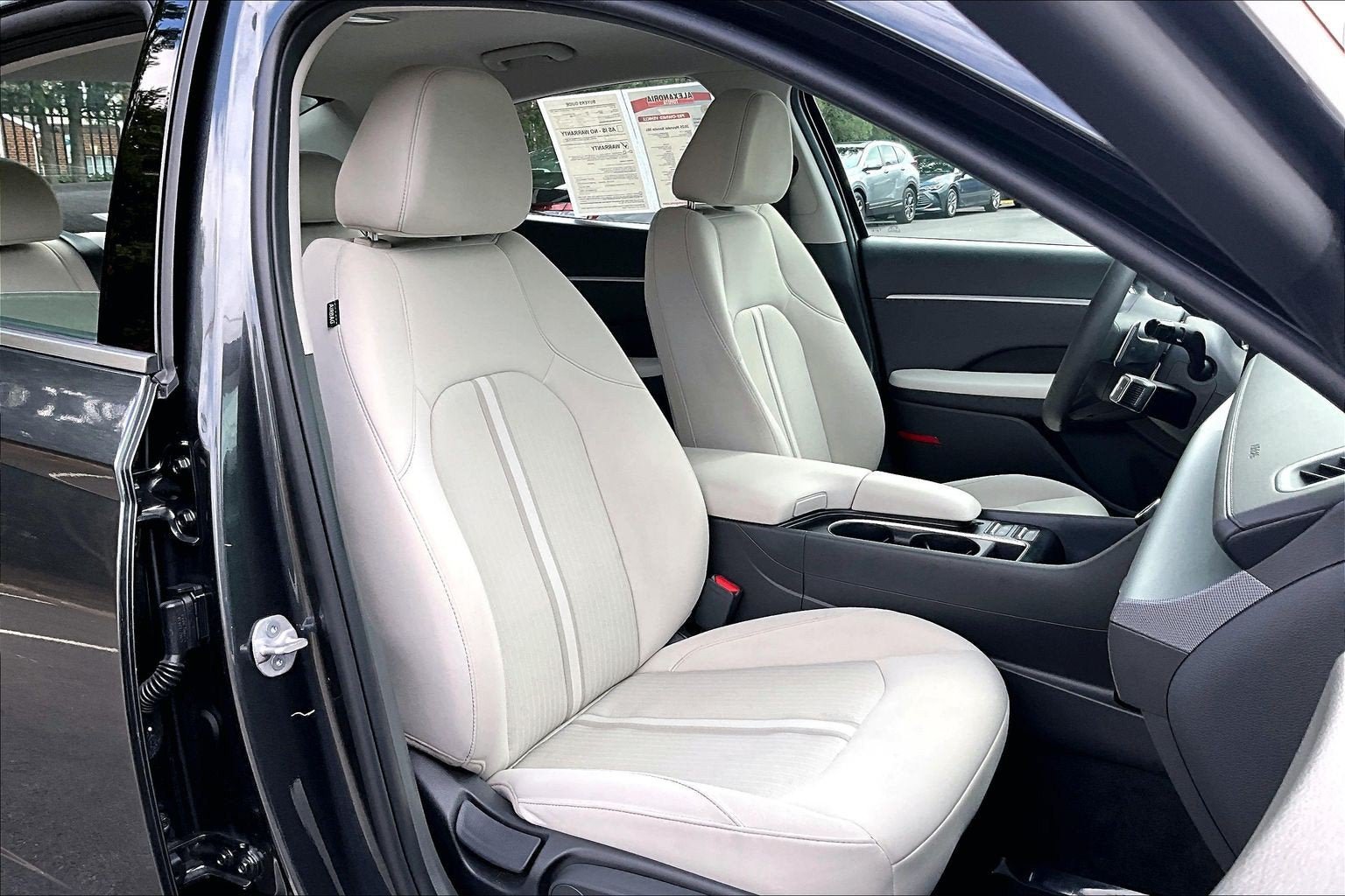 Used 2025 Hyundai Sonata SEL FWD image 7