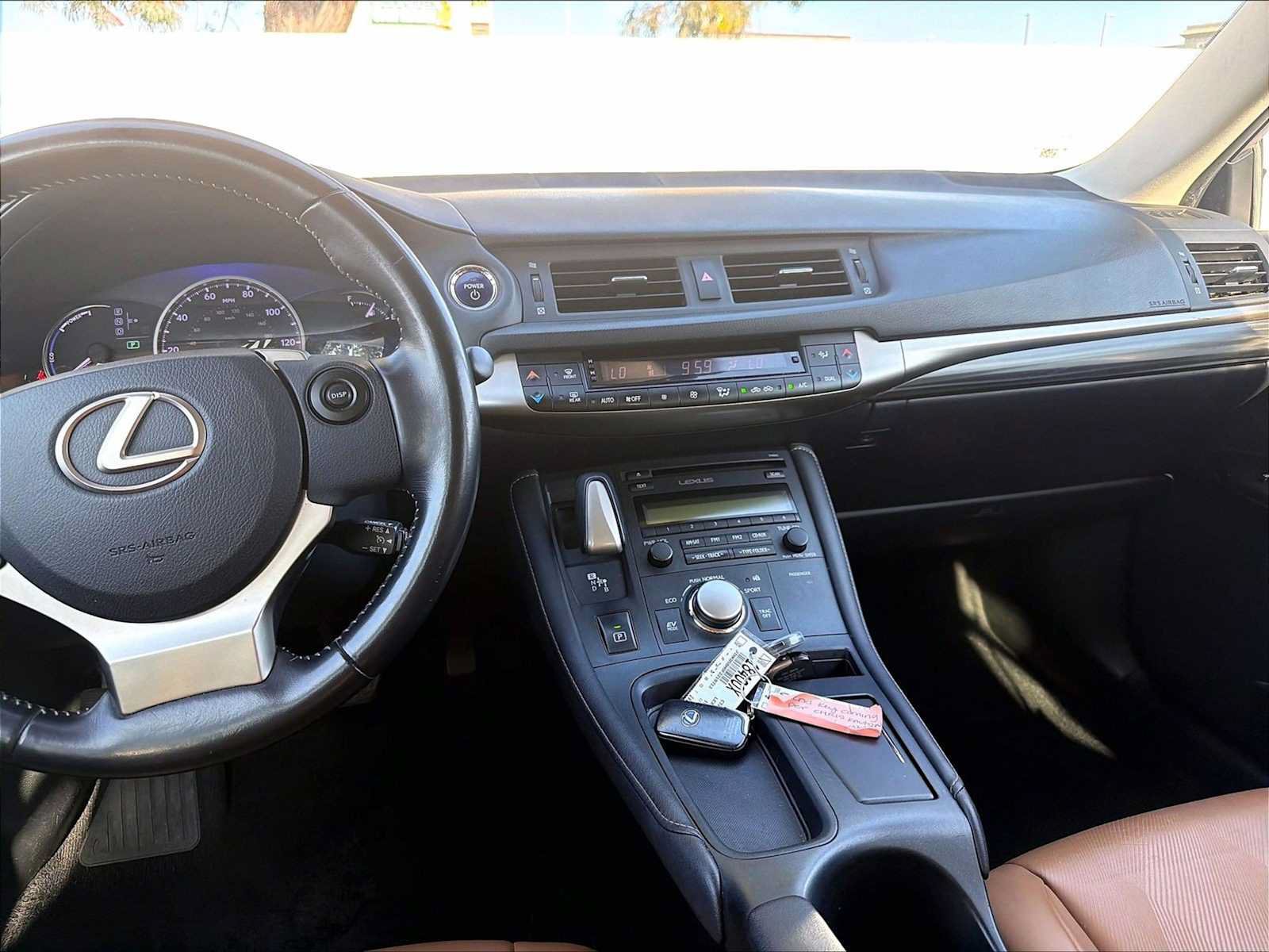 Used 2015 Lexus CT 200h FWD image 11