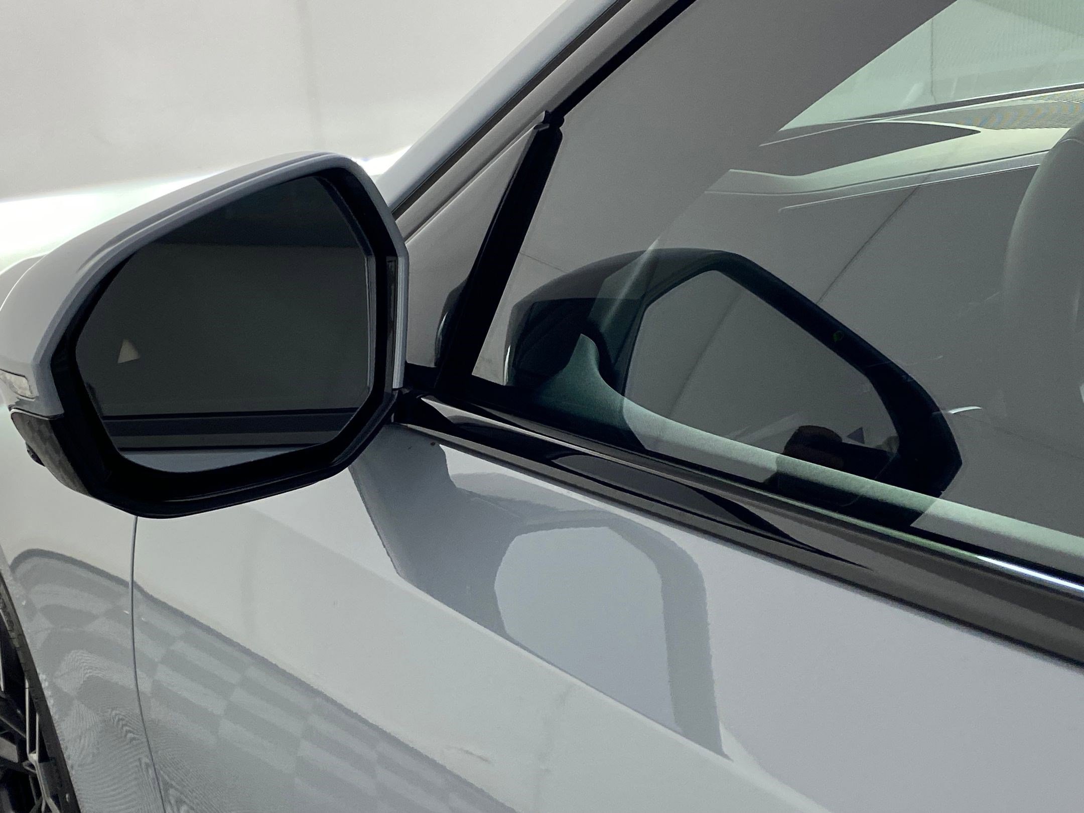 Certified 2025 BMW i5 xDrive40 w/ M Sport Package image 22