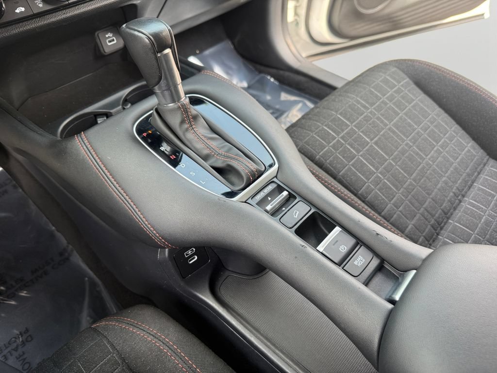 Certified 2024 Honda HR-V Sport image 18