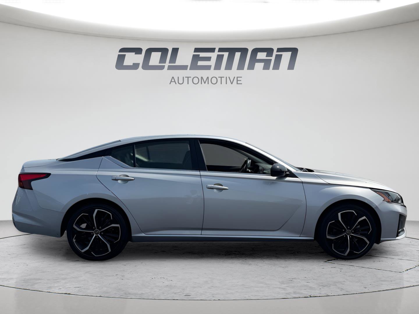 Used 2024 Nissan Altima 2.5 SR image 6