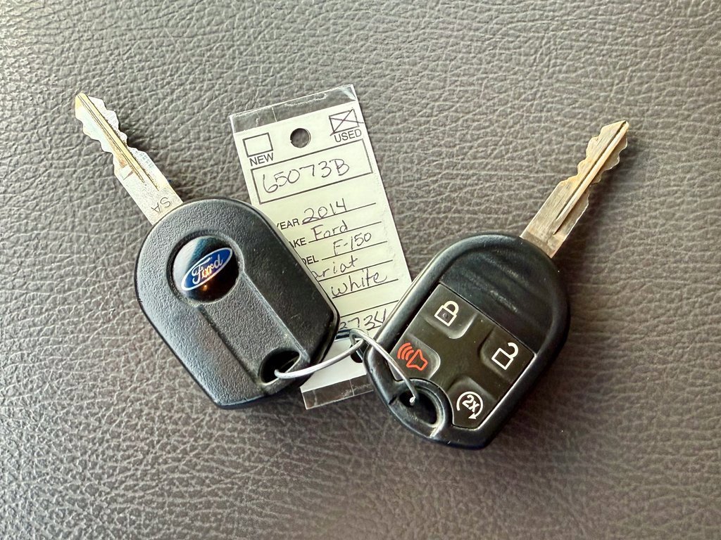 Used 2014 Ford F150 Lariat w/ Lariat Chrome Package image 27