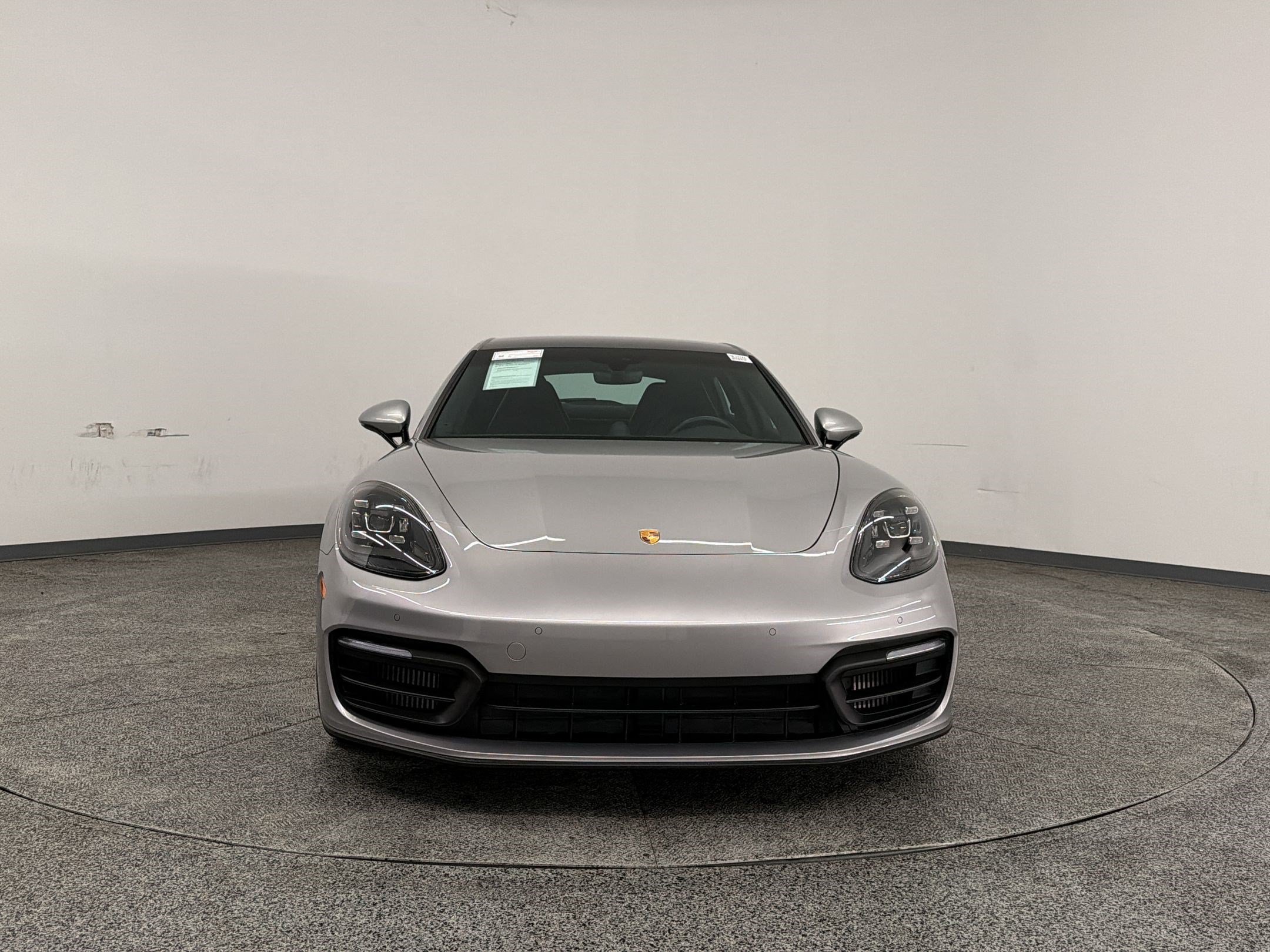 Used 2022 Porsche Panamera 4 AWD/4WD image 5