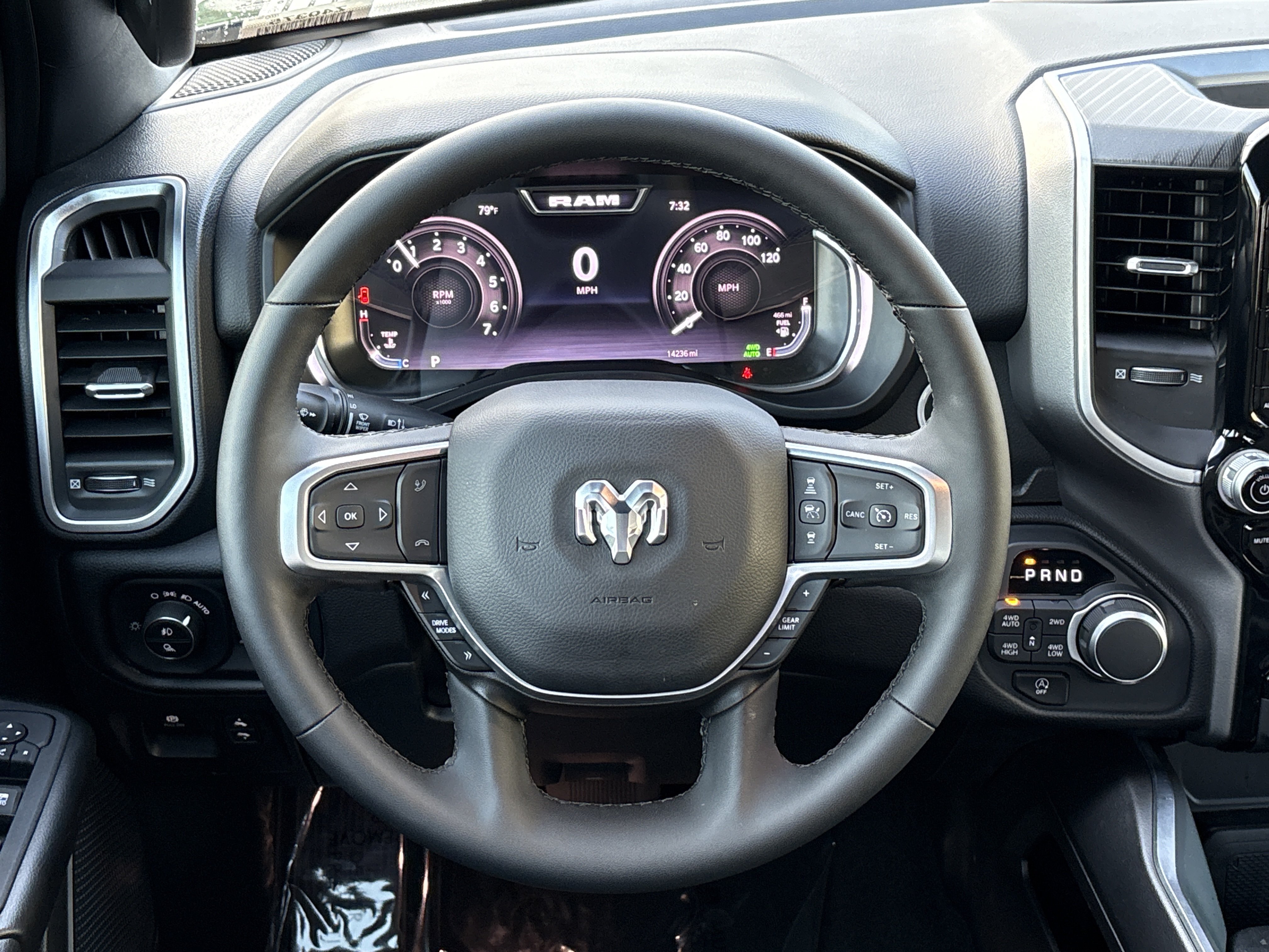 Used 2025 RAM 1500 Big Horn AWD/4WD image 21