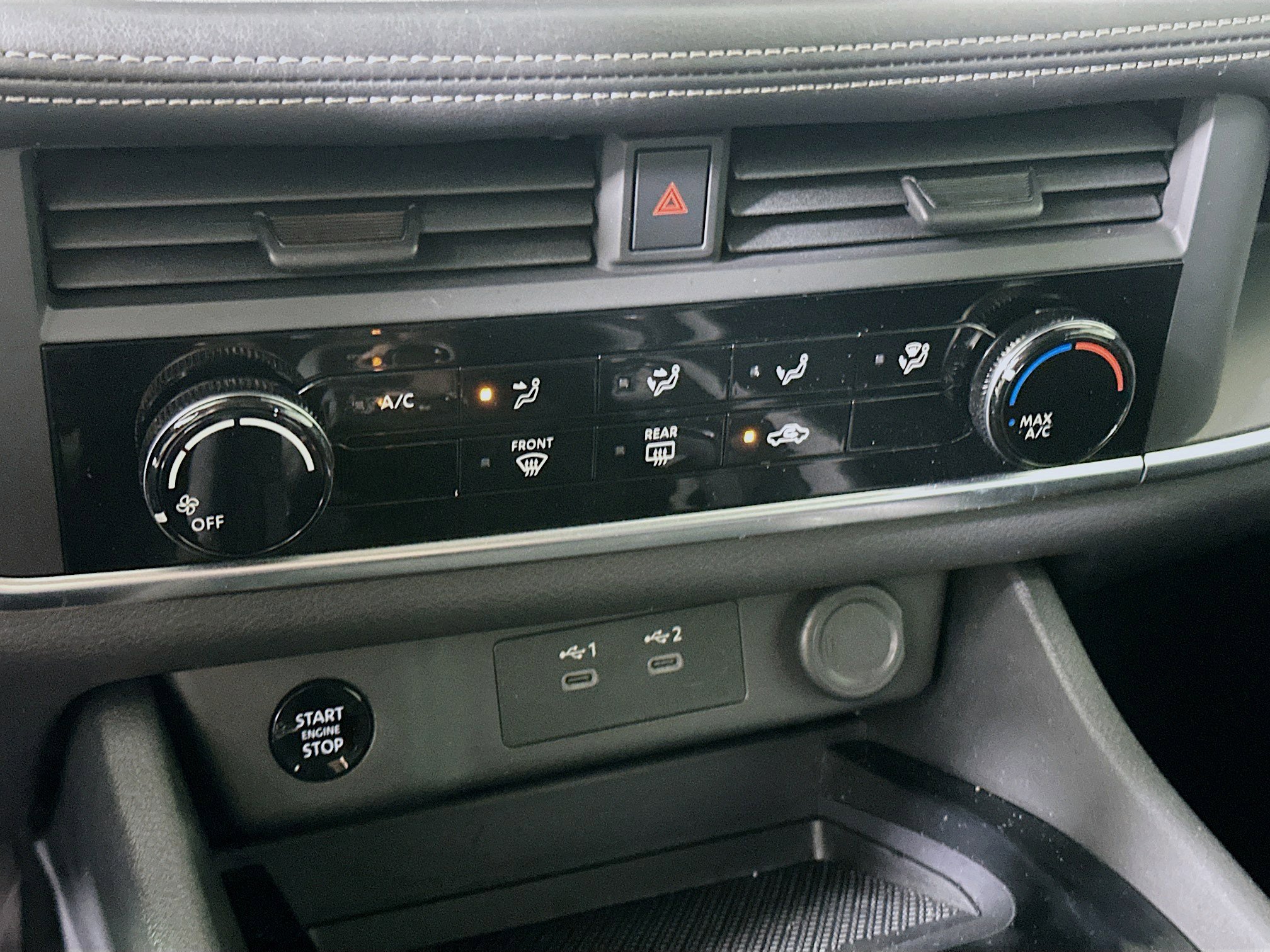 Used 2024 Nissan Rogue S FWD image 23